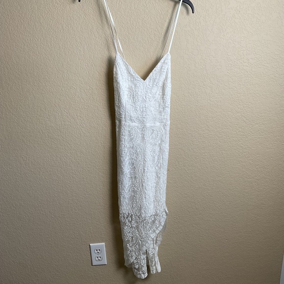 Lovers + Friends Dresses & Skirts - Lover And Friends Womens Small White Lace Asymmetrical Midi Dress